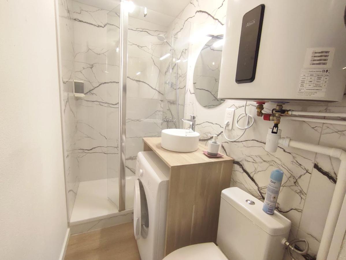 Le Cerf Charmant, T2, Luchon, Wifi, Balcon, Ascenseur, 4 Personnes Bagnères-de-Luchon Buitenkant foto